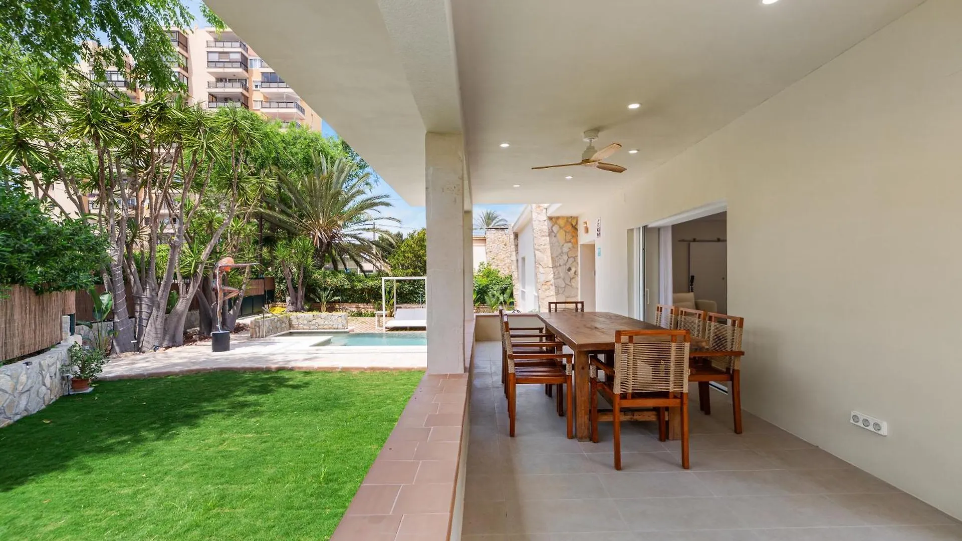 Villa Henry Playa de Palma  Spain